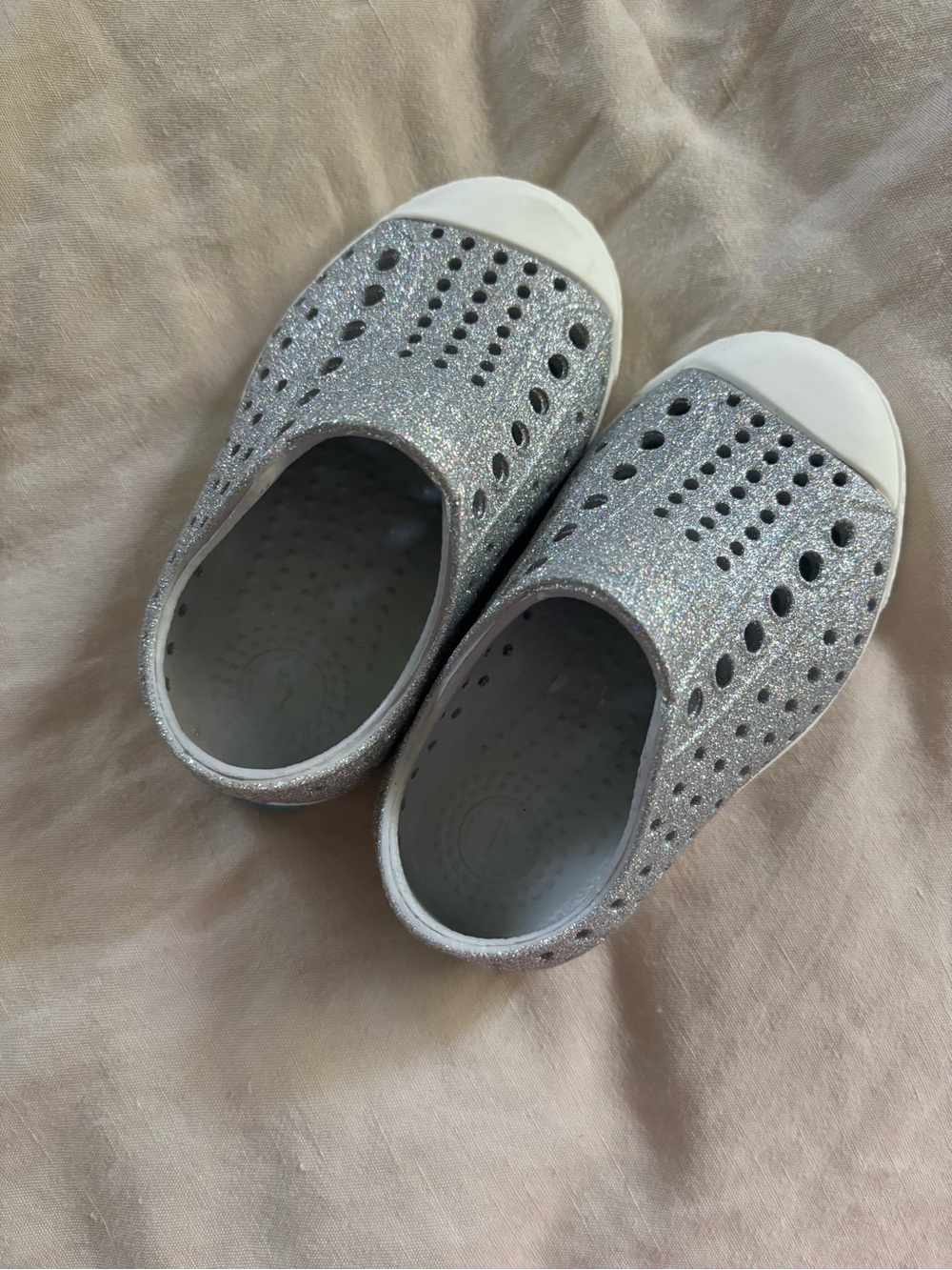 Native kids Glitter Slip-On Shoes - Silver